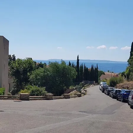 Avec Terrasse 2 Personnes Le Lavandou