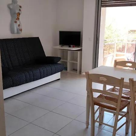 Avec Terrasse 2 Personnes アパート